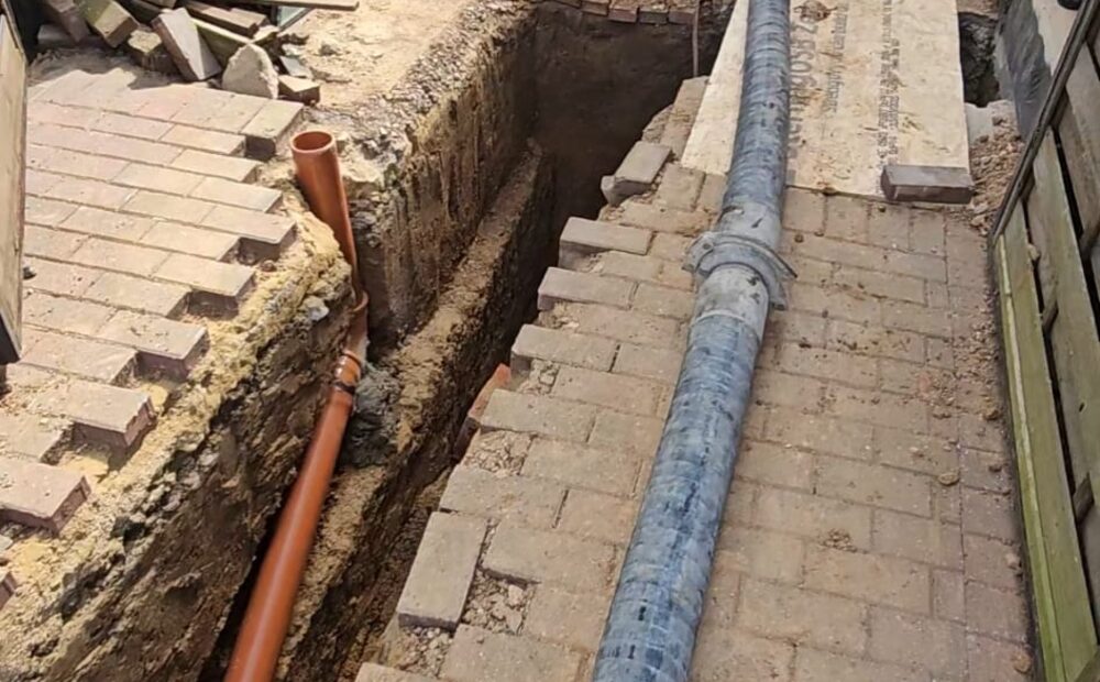 Always Two Men On Site